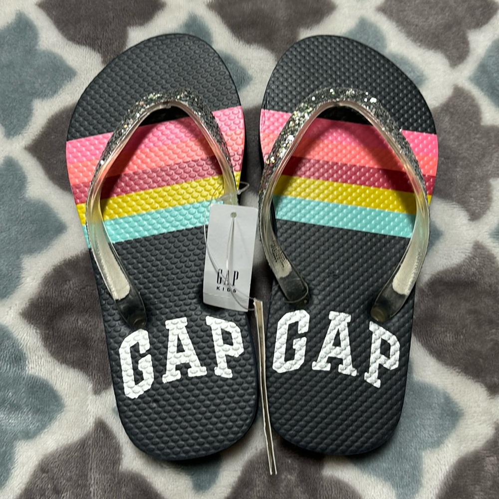 Girls flip flops